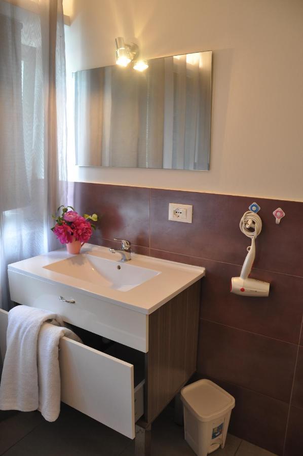 Smile Accomodation Sun Aosta Luaran gambar